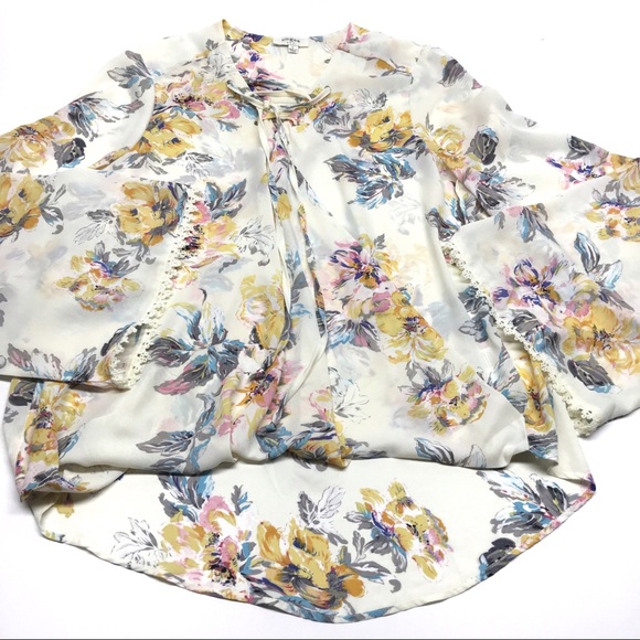 ❌SOLD❌€ Umgee Floral Bell Sleeve Tunic Blouse N16 - Picture 6 of 8